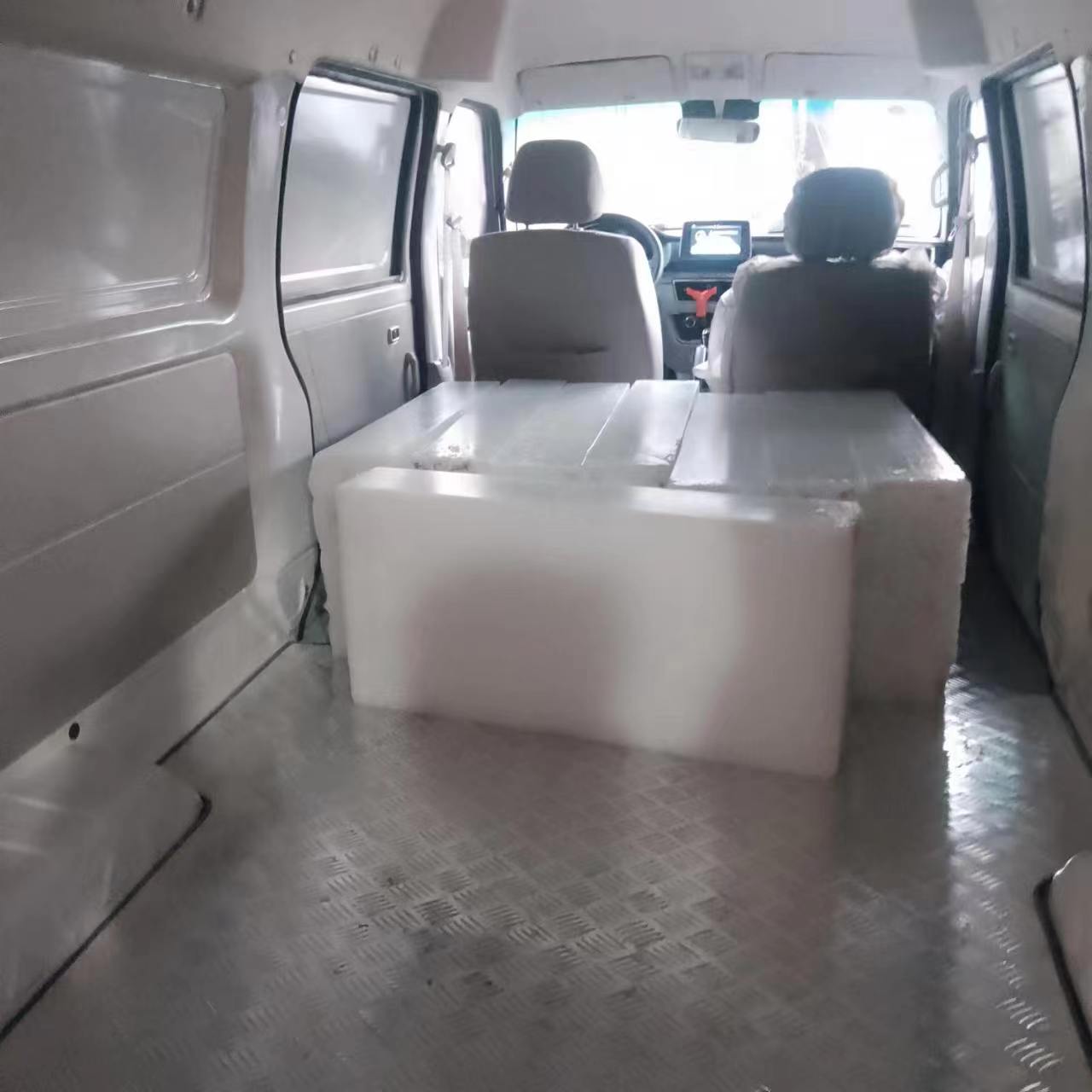 工业降温的大冰块-河西良臣制冰厂